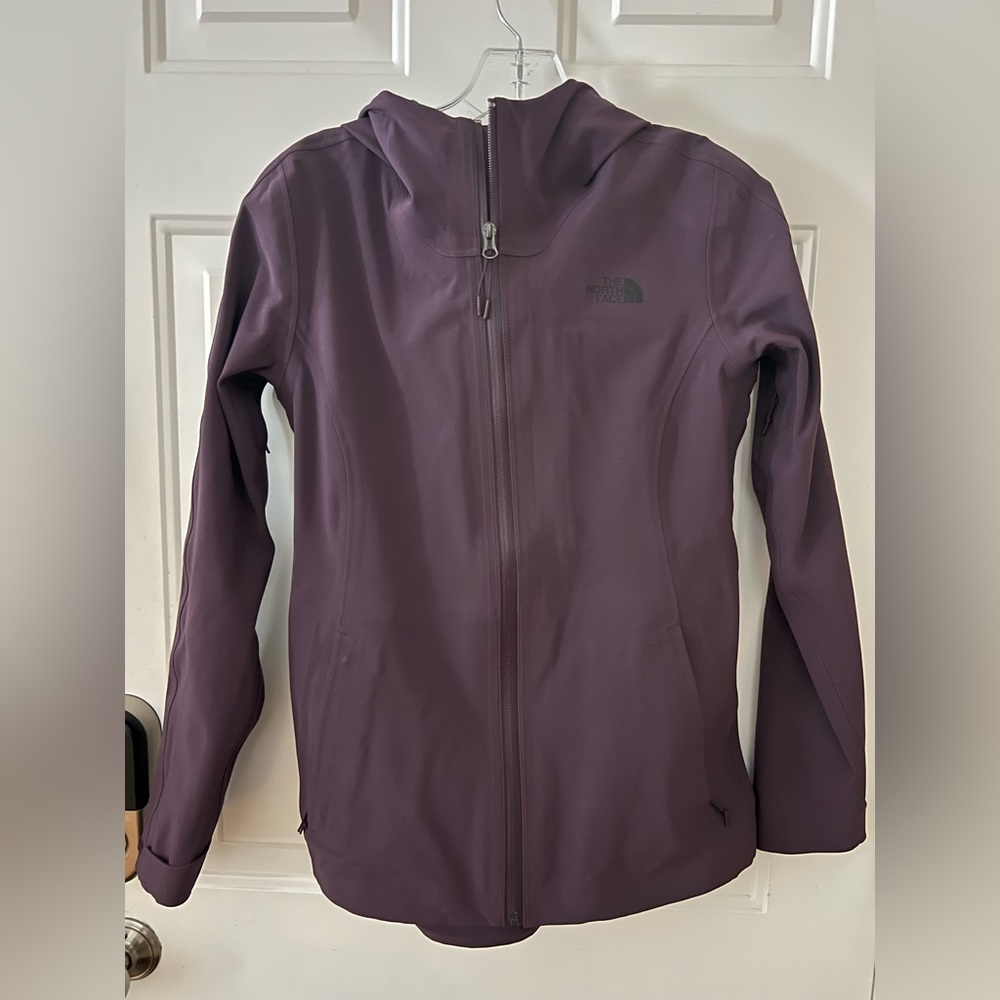 Women’s North Face Apex Flex goretex jacket.